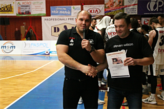 BC Prievidza- MBK Rieker Com-Therm Komárno 86:62 (foto: Ladislav Szibilla)