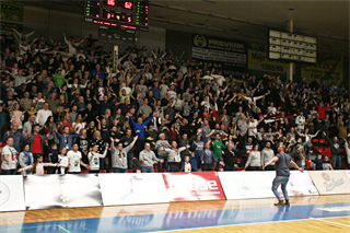 BC Prievidza- MBK Rieker Com-Therm Komárno 86:62 (foto: Ladislav Szibilla)