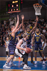BC Prievidza – Iskra Svit 72:82 (foto: Vladimír Králik)