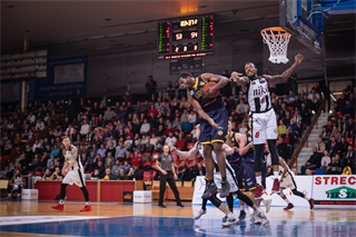 BC Prievidza – Iskra Svit 72:82 (foto: Vladimír Králik)