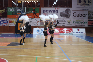 9. kolo Eurovia SBL: BC Prievidza - VŠEMvs Karlovka Bratislava 70:59 (2. fotogaléria)