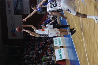 9. kolo Eurovia SBL: BC Prievidza - VŠEMvs Karlovka Bratislava 70:59 (2. fotogaléria)