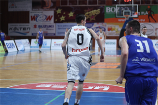 9. kolo Eurovia SBL: BC Prievidza - VŠEMvs Karlovka Bratislava 70:59 (2. fotogaléria)