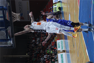 9. kolo Eurovia SBL: BC Prievidza - VŠEMvs Karlovka Bratislava 70:59 (2. fotogaléria)