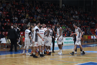 9. kolo Eurovia SBL: BC Prievidza - VŠEMvs Karlovka Bratislava 70:59 (2. fotogaléria)