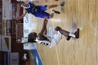 9. kolo Eurovia SBL: BC Prievidza - VŠEMvs Karlovka Bratislava 70:59 (2. fotogaléria)