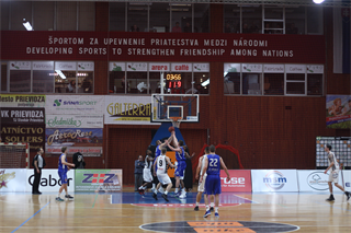 9. kolo Eurovia SBL: BC Prievidza - VŠEMvs Karlovka Bratislava 70:59 (2. fotogaléria)