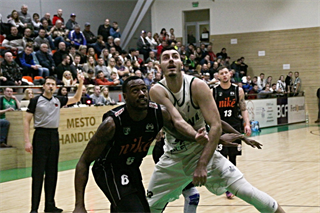 MBK Handlová - BC Prievidza 74:76 (foto: Ladislav Szibilla)