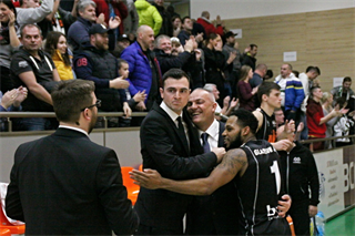 MBK Handlová - BC Prievidza 74:76 (foto: Ladislav Szibilla)