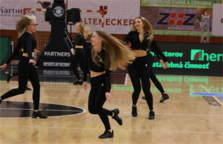 Európsky pohár FIBA: BC Prievidza - Alba Fehervar 102:85 (Foto Ladislav Szibilla)	