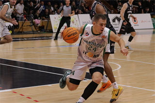 4. kolo TIPOS SBL: BC Prievidza - MBK Handlová 94:66 (Ladislav Szibilla)