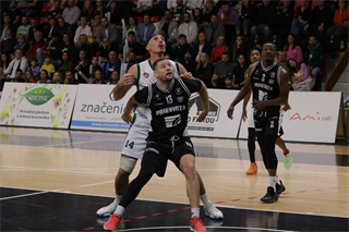 4. kolo TIPOS SBL: BC Prievidza - MBK Handlová 94:66 (Ladislav Szibilla)